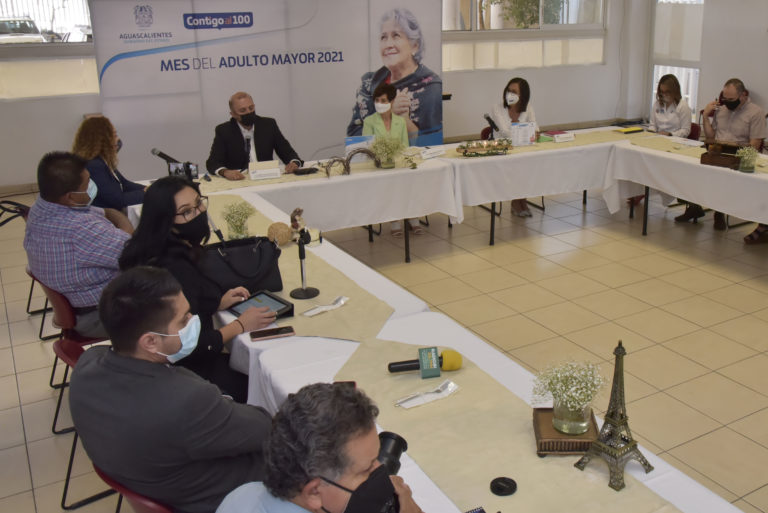 DIF de Aguascalientes presenta programa de actividades para celebrar el Mes del Adulto Mayor