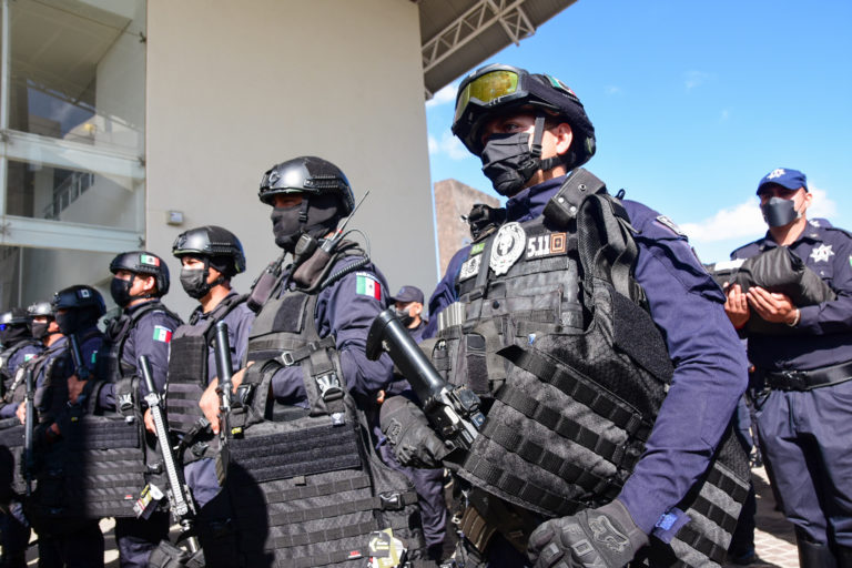 Alcaldesa de Aguascalientes entrega equipamiento y uniformes a más de mil 400 elementos de la SSPM