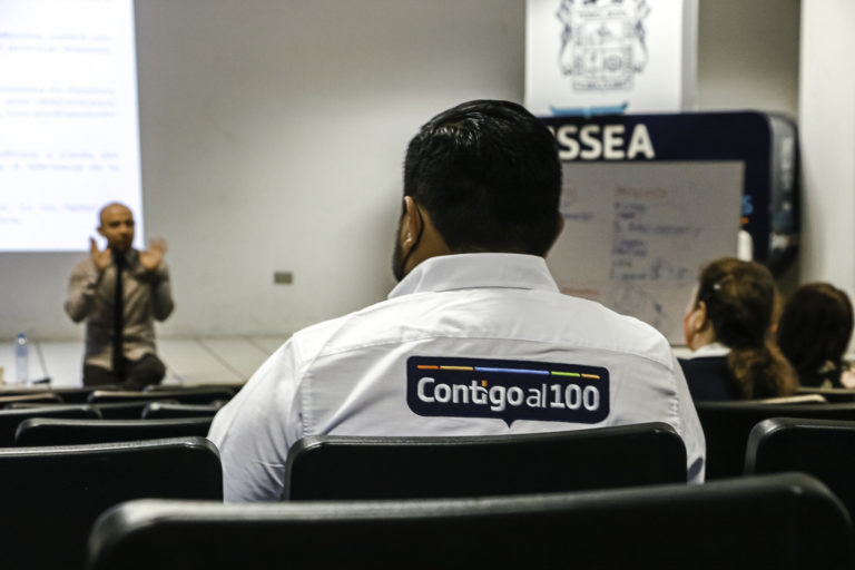 IAM conmemora Día Naranja con talleres de sensibilización para personal del Issea