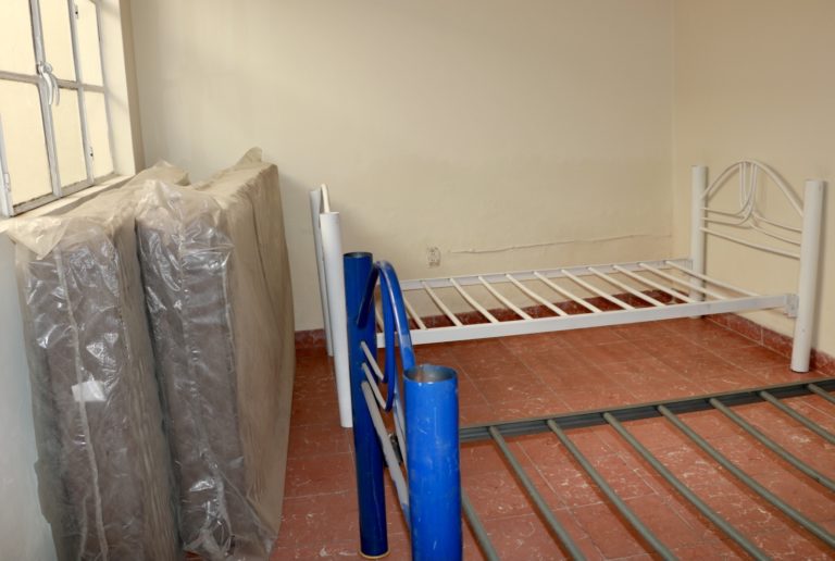 IAM y Sedeso entregan materiales a  Casas de Transición