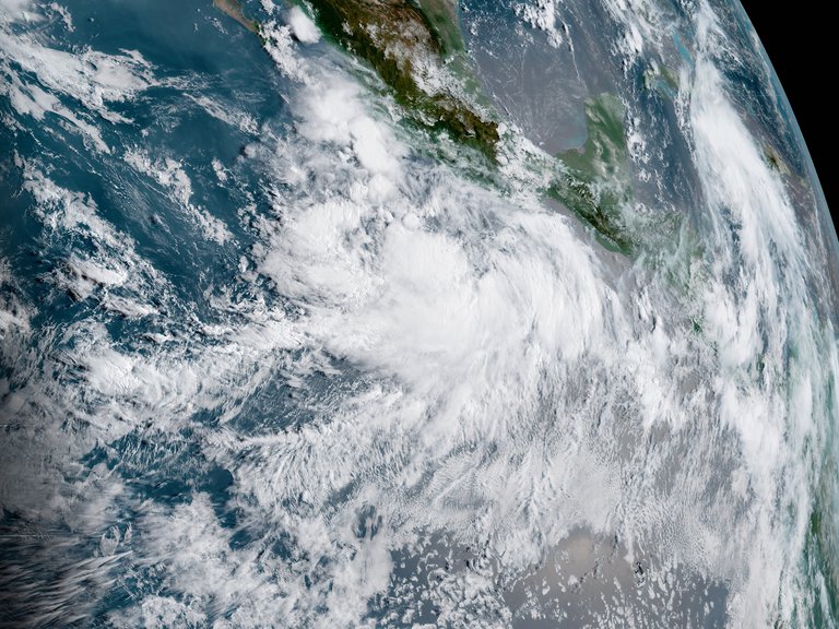 Nueva tormenta tropical Nora se forma en el Pacífico