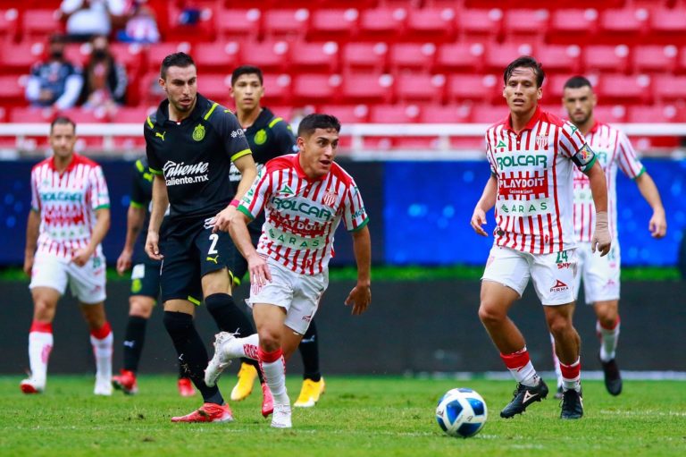 Necaxa cayó ante Chivas en Guadalajara