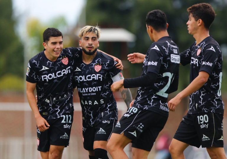 Par de triunfos para fuerzas básicas de Necaxa ante Juárez