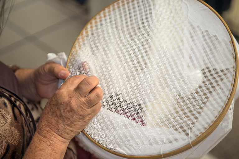Deshilado: una de las tradiciones artesanales más icónicas de Aguascalientes