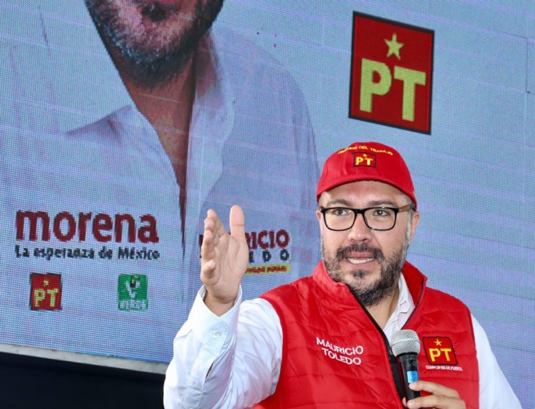 Mauricio Toledo fue desaforado; lo exhortan a que vuelva al país