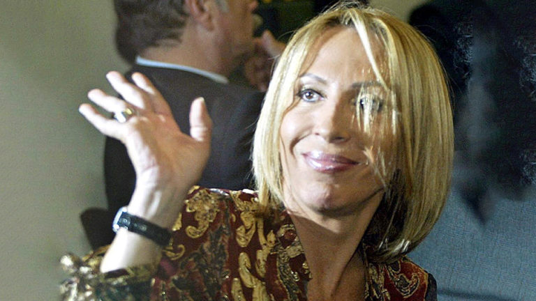 La FGR solicita a la Interpol emitir ficha roja para localizar y detener a Laura Bozzo