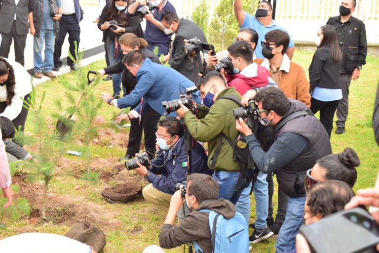 143 periodistas asesinados: el sexenio de Felipe Calderón ha sido el más violento 