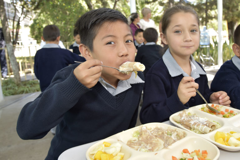 DIF de Aguascalientes refuerza la entrega de desayunos escolares a planteles