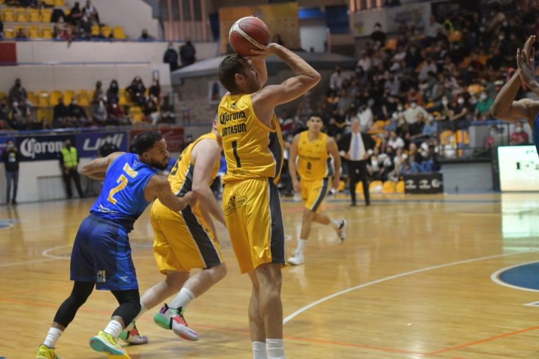 Panteras, al acecho de los Leñadores