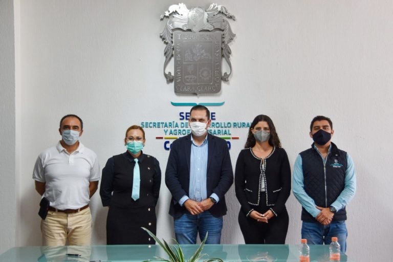 Inepja y Sedrae firmaron convenio para que productores agropecuarios puedan concluir su educación básica