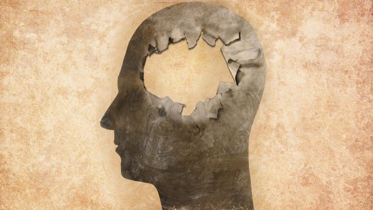 El biólogo mexicano, Dawrin Pech Puch, descubrió fármacos contra Alzheimer y covid-19