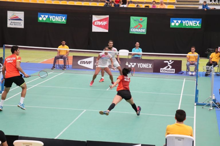 Concluye campeonato de bádminton 
