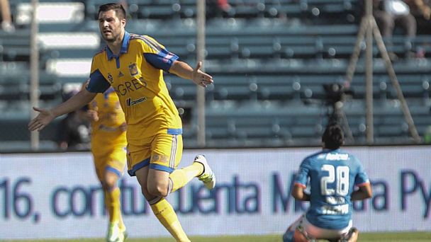 Revelan que la FGR investiga a Gignac por presuntas irregularidades en su naturalización