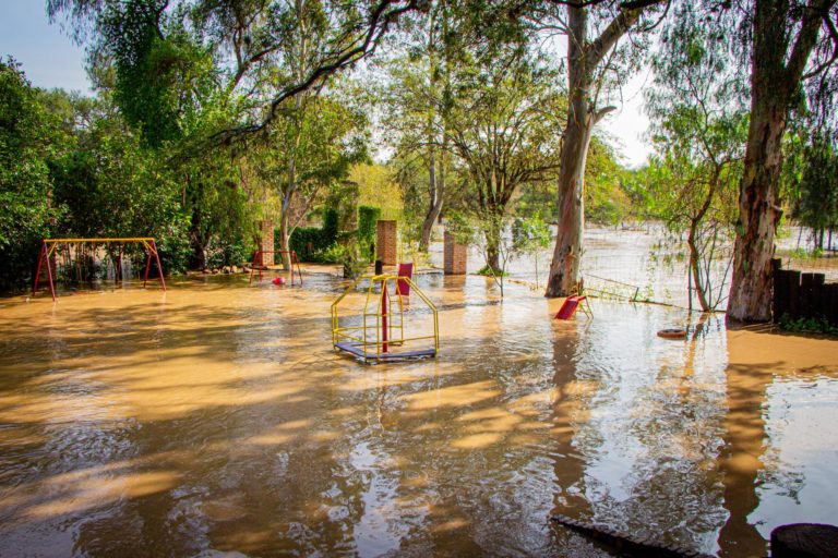 Se desborda presa San Blas y provoca inundaciones en el norte de Aguascalientes