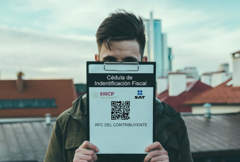 No todos tienen las mismas condiciones para tramitar su RFC a los 18 años, un reto para el SAT