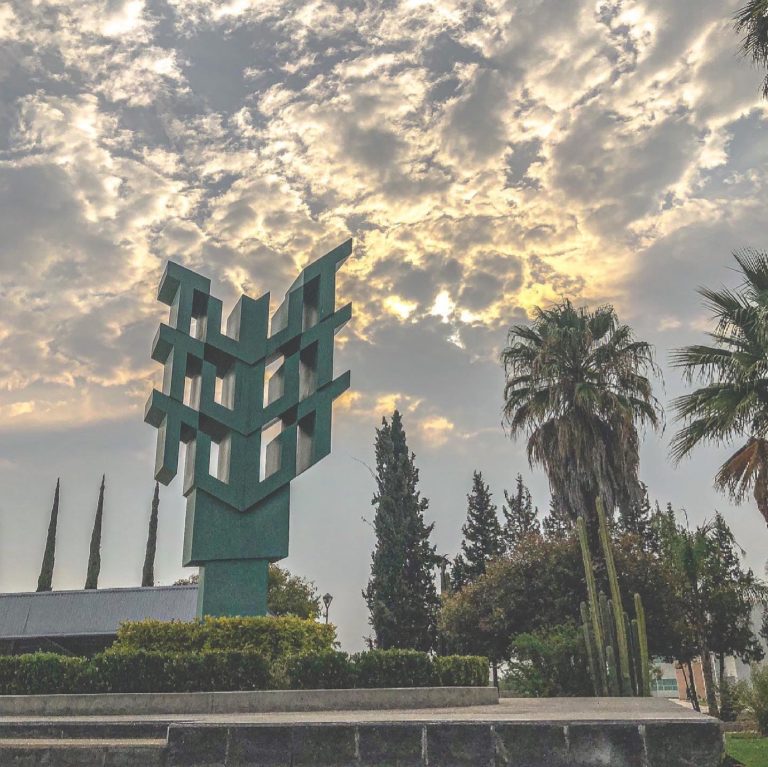 Fábrica de software de la UTA desarrolla proyectos empresariales 