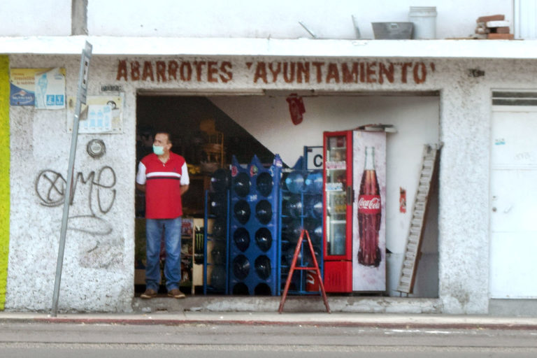 Cada semana se llevan a cabo entre 8 a 12 clausuras a negocios por no cerrar a su hora