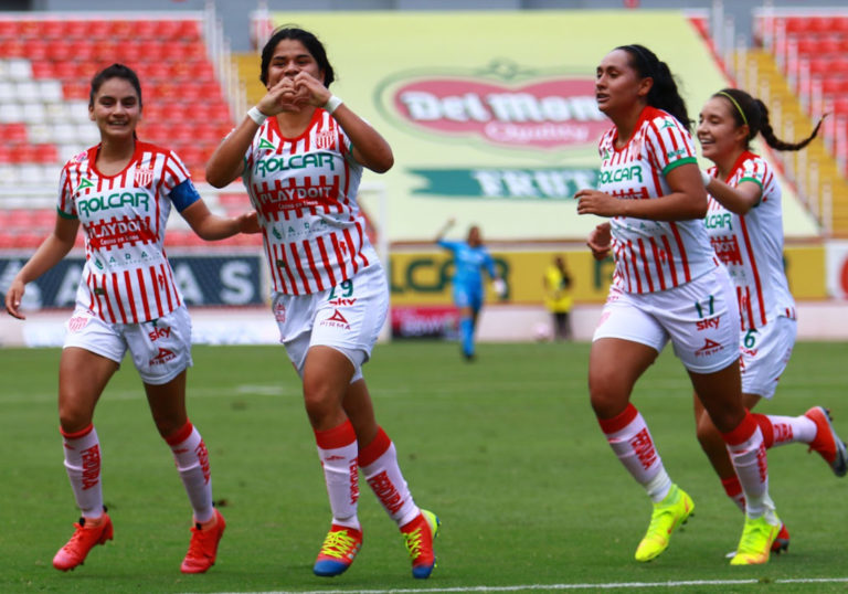 Centellas vencen a Querétaro y se acercan a la liguilla 
