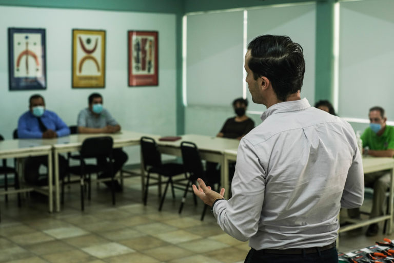 Bosch donó equipo para la carrera de Mantenimiento de Sistemas Eléctricos del Conalep