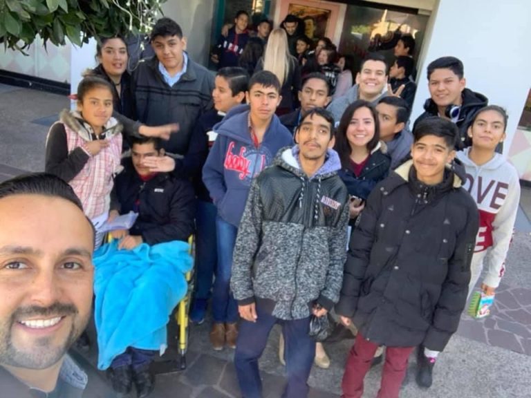 Maestro aguascalentense gana premio nacional Mexicanos Primero