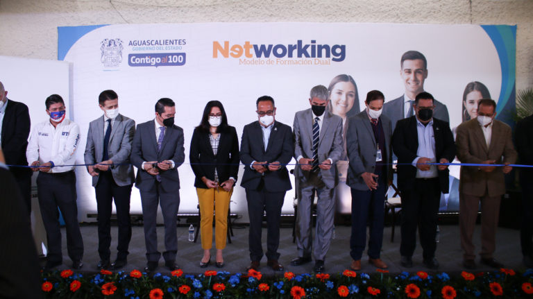 Inicia primer Networking Modelo Dual UTA 