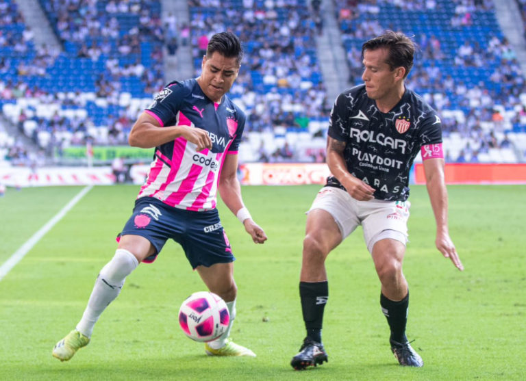 Necaxa derrotó a Rayados