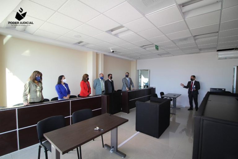 Magistrados del Supremo Tribunal recorren edificio de nuevos Juzgados Laborales