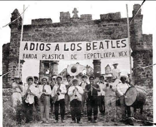 La poco conocida historia de la banda municipal mexicana que toca covers de los Beatles desde Tepetlixpa
