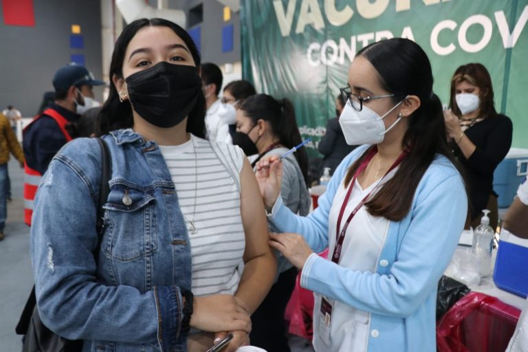 Se abre convocatoria extraordinaria para primera dosis de vacuna contra COVID-19 en la capital de Aguascalientes