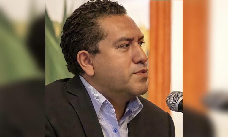 Por bailongo en oficinas de gobierno, destituyen a secretario de Cultura en Hidalgo