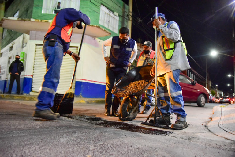 Continúan trabajos de bacheo en el municipio de Aguascalientes