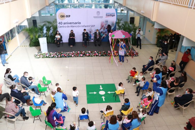 Celebran 40 aniversario del CAI-SEP en Aguascalientes
