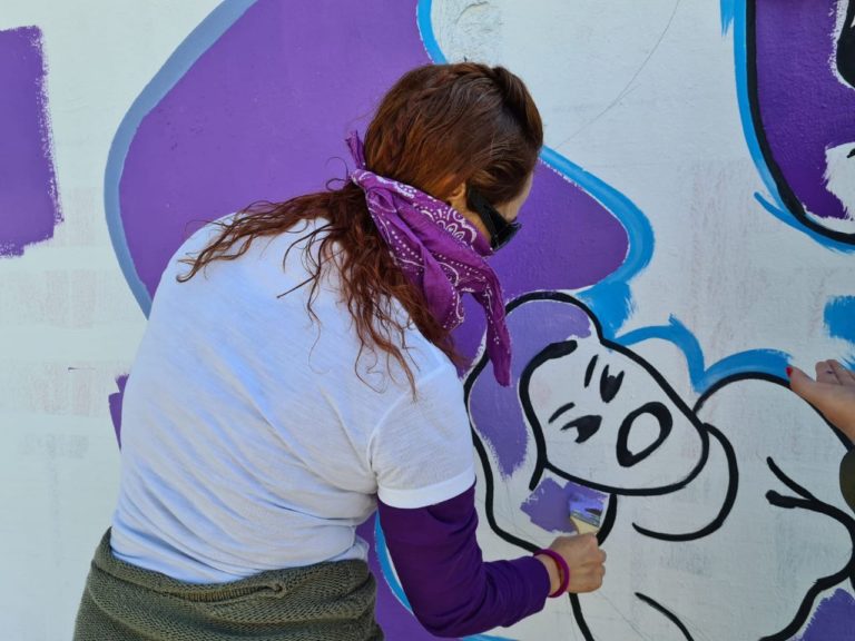 Intervienen barda como parte de la campaña Frena el Hate en Aguascalientes