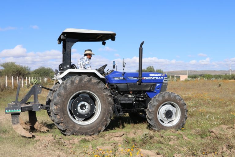 Sedrae apoyó a productores para la adquisición de más de 300 tractores nuevos