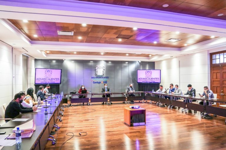 Alcaldes de Aguascalientes recibieron el convenio del Mando Coordinado de Seguridad