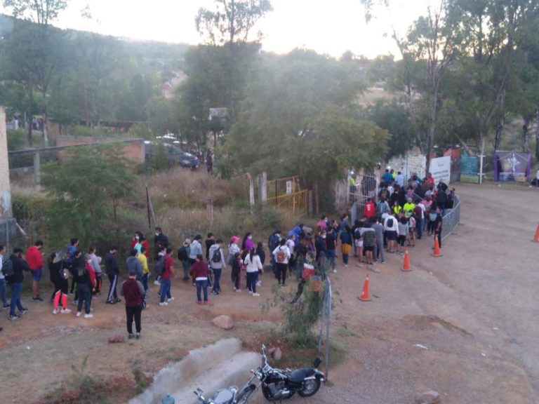 6 mil personas en el evento Ilumínale los pies al Muerto en Aguascalientes