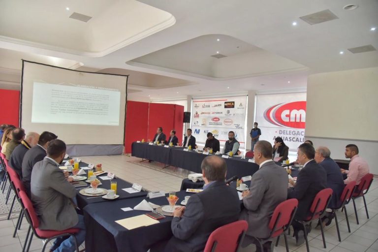 Presentan proyectos de obra pública ante Consejo Consultivo de la Construcción