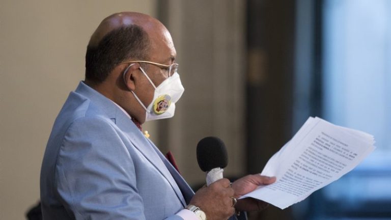 Lo que ganan los YouTubers políticos de la 4T