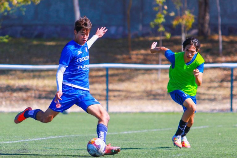 Juveniles de Necaxa enfrentaron a Querétaro