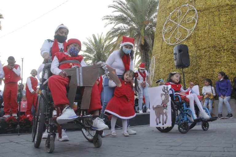 En Jesús María realizan tradicional exhibición de Villancicos Navideños 