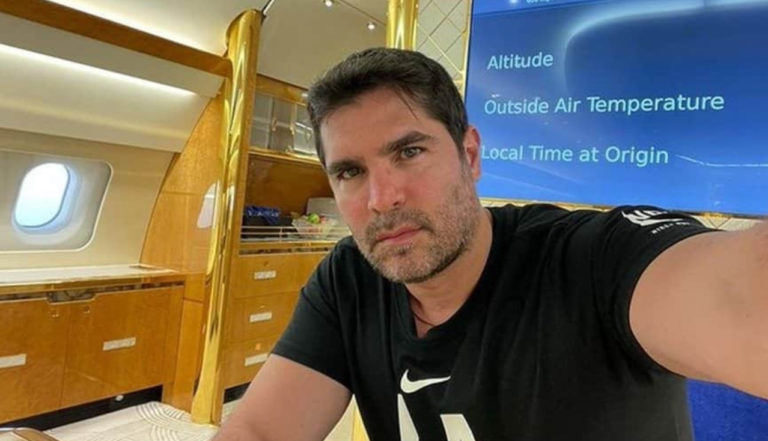 Eduardo Verástegui, conocido por su postura antivacunas, da positivo a covid-19