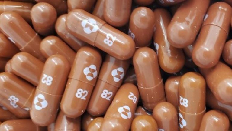 EU autoriza la píldora de Merck para el tratamiento de covid-19