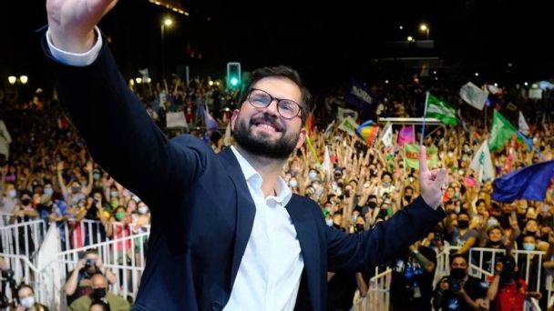 Se desploma la Bolsa de Valores de Chile tras el triunfo de Gabriel Boric