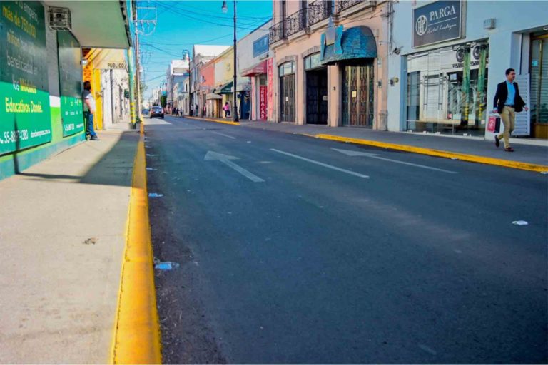 Entregan rehabilitación de sobrecarpeta asfáltica en el centro de Aguascalientes