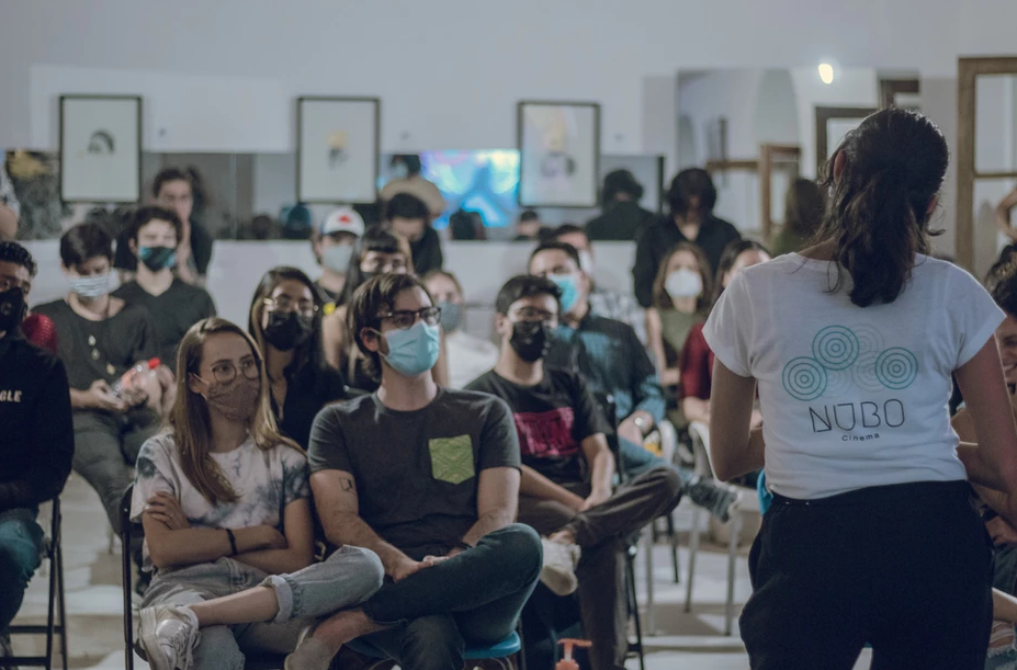 Egresada de la UAA consolida iniciativa de promoción de cine latinoamericano