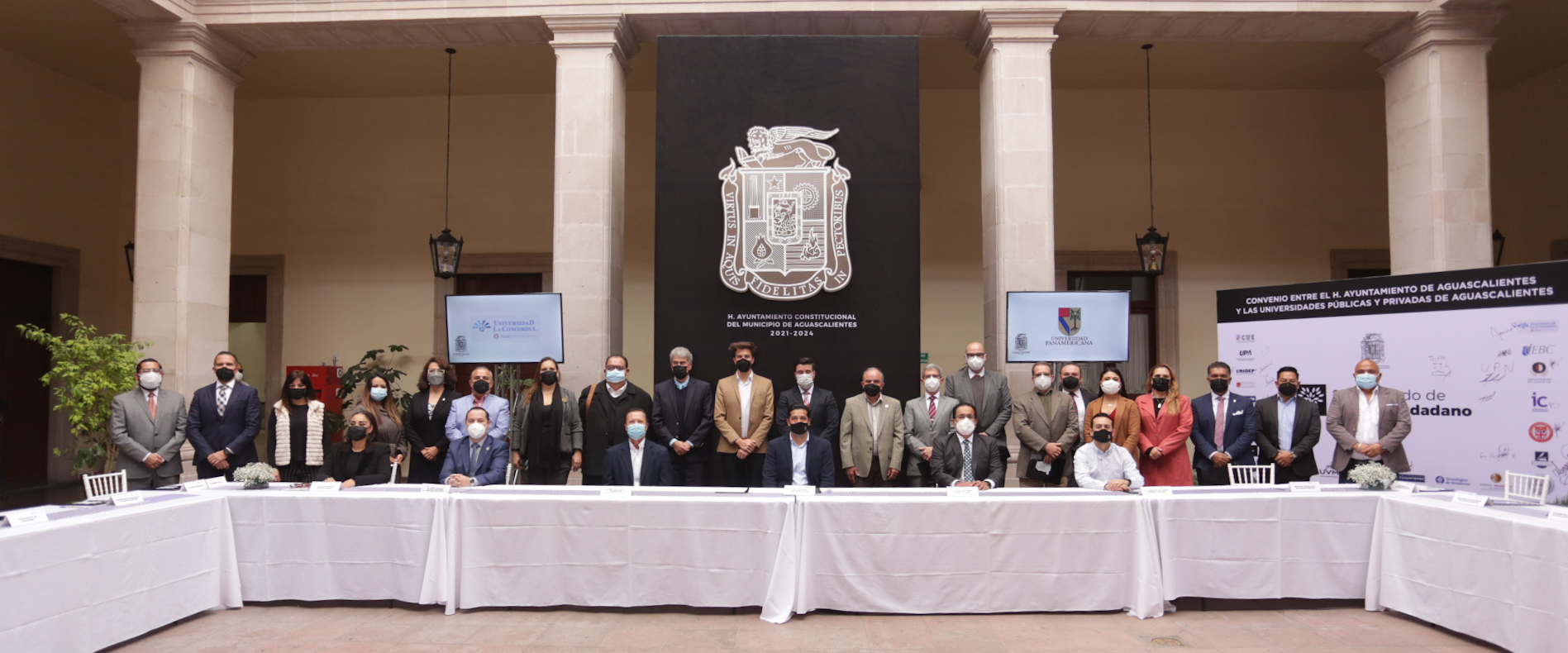 Firman convenio para que universitarios se profesionalicen antes de ejercer