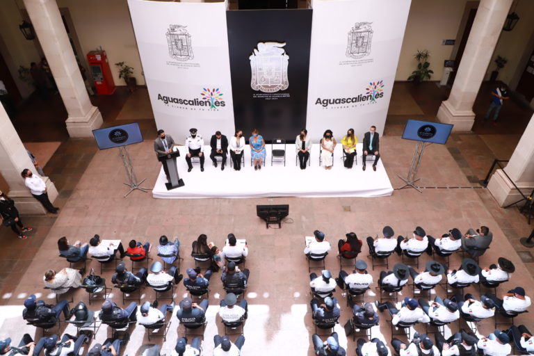 Se entregó en Palacio Municipal de Aguascalientes el Bono al Policía del Mes 