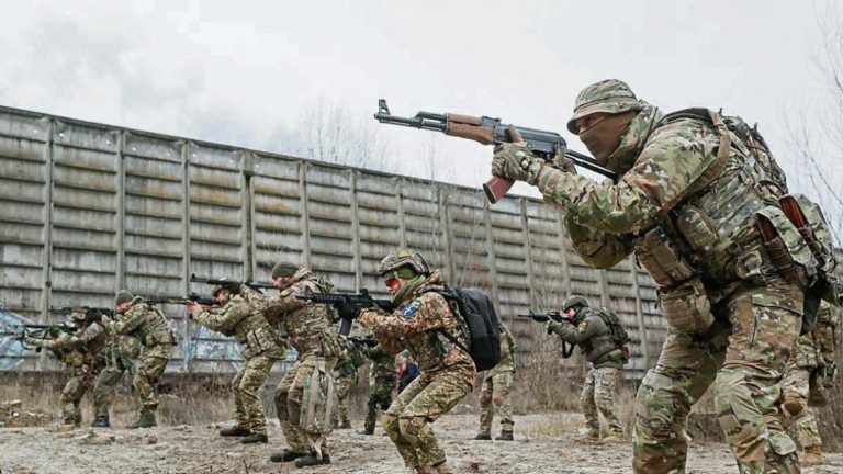 Rusia podría invadir Ucrania durante los Juegos Olímpicos de Beijing 2022: Antony Blinken