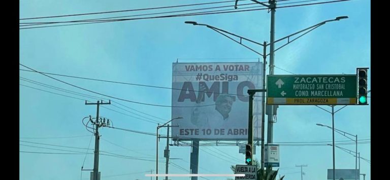 ¿Quién paga esos espectaculares de AMLO en Aguascalientes?