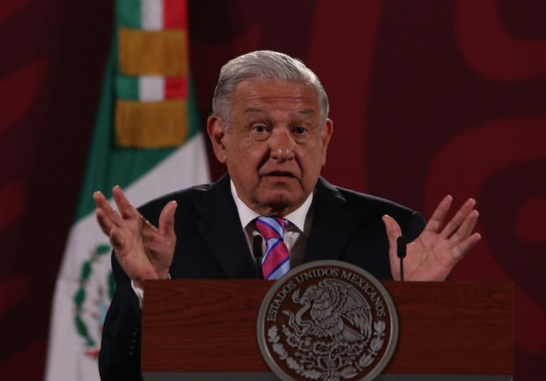 El presidente y su incapacidad, para operar el control de daños / Convicciones 